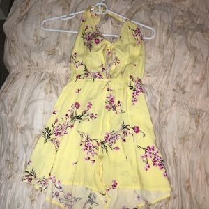 NWOT YELLOW FLORAL ROMPER